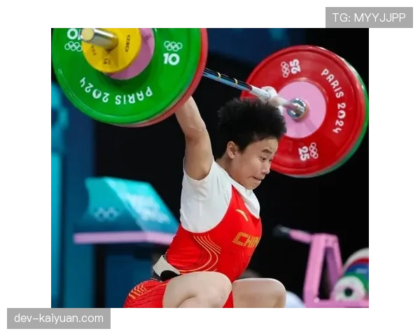 侯志慧赛场像女王，生活照居然是点外卖躺沙发的普通人，笑趴